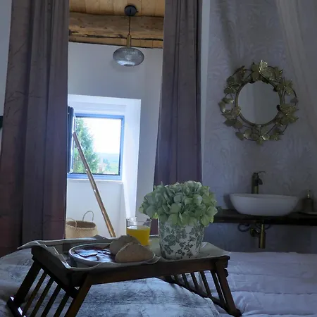 Casas Da Fortaleza Casa Do Garda * Outeiro de Rei